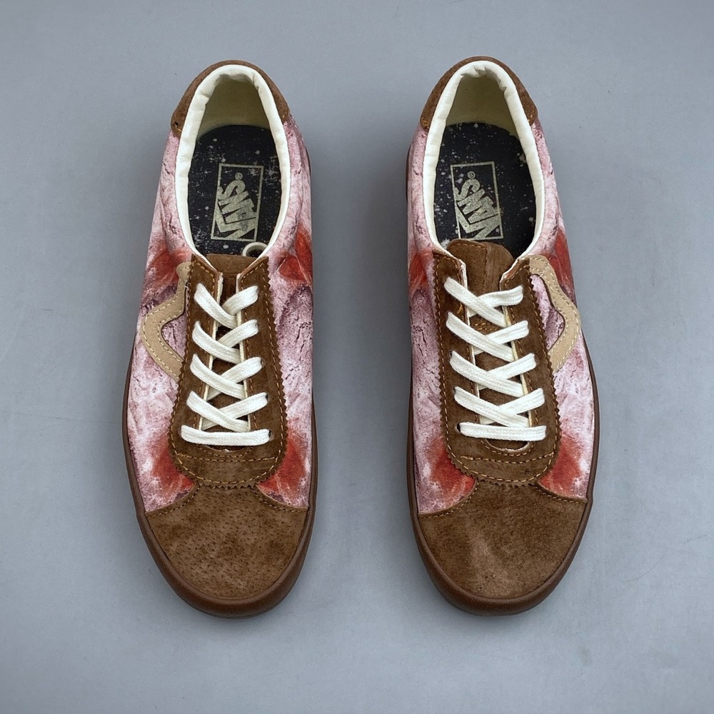 Vans Low Top Sneakers in Brown, Pink & Cream - Picture 5 of 9